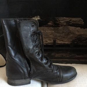 Steve Madden boots